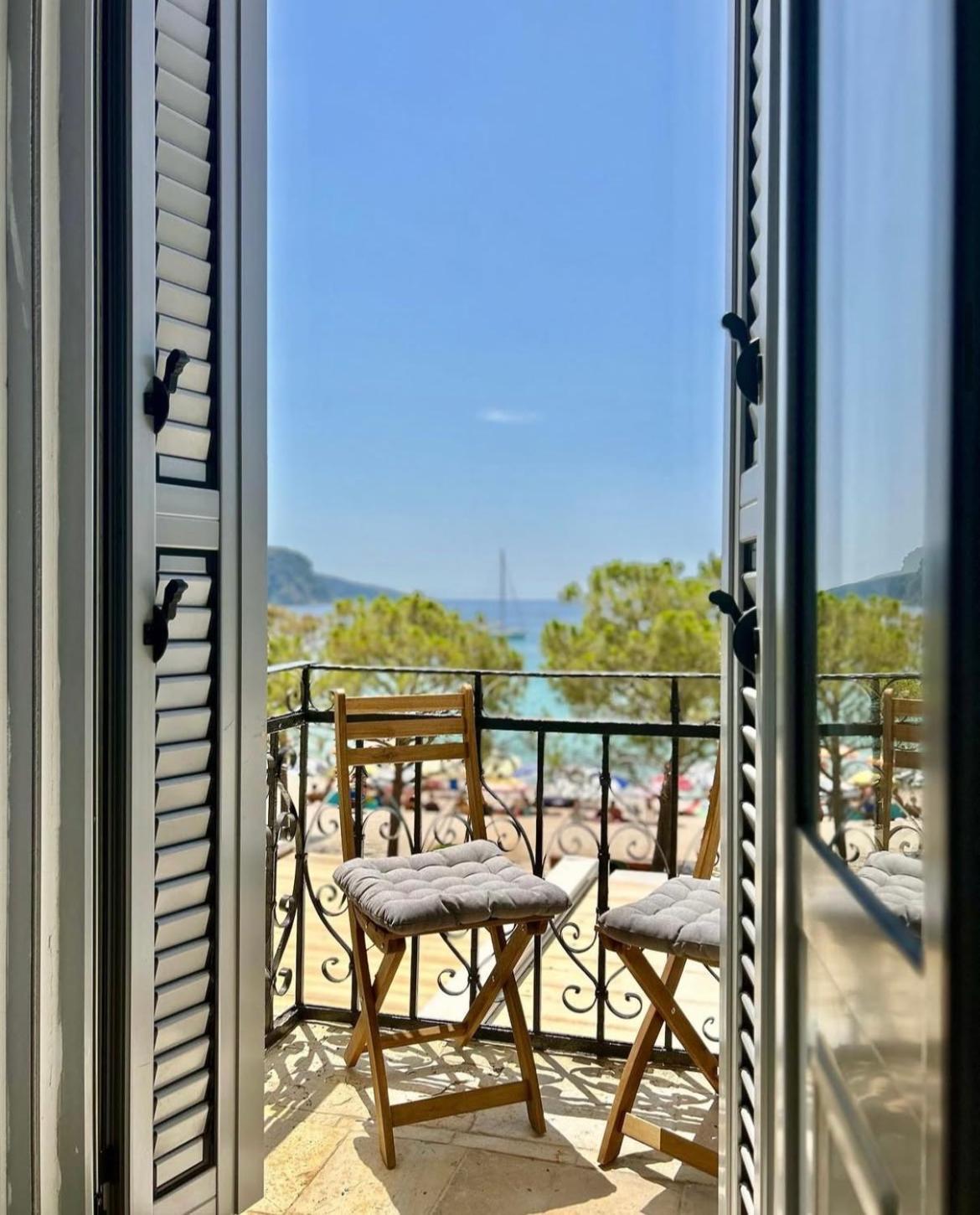 Guesthouse 1932 Himare Exterior photo